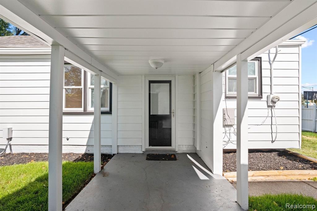 2896 Dorchester Road Birmingham, MI 48009 - Photo 24 of 29