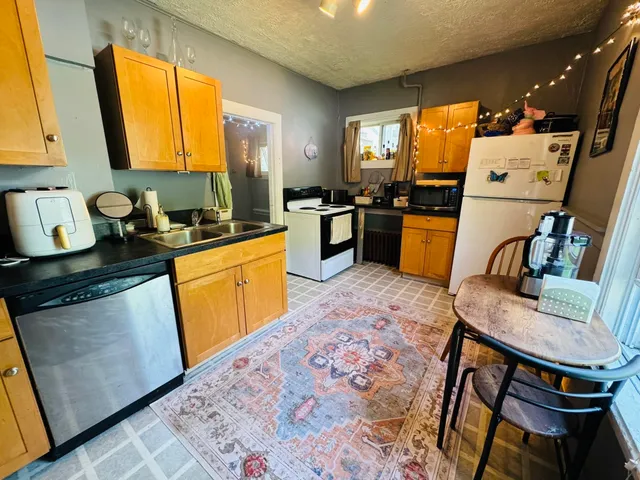 $339,000 | 89 Gates Pond Road, Whitingham, VT 05342