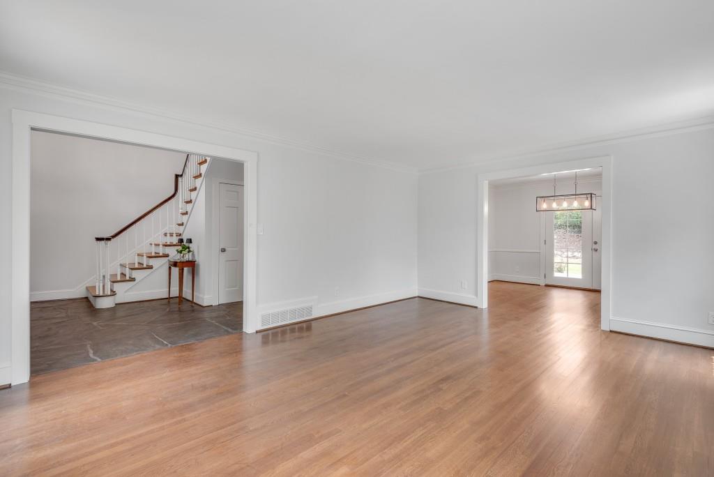 2592 River Oak Drive Decatur, GA 30033 - Photo 6 of 61