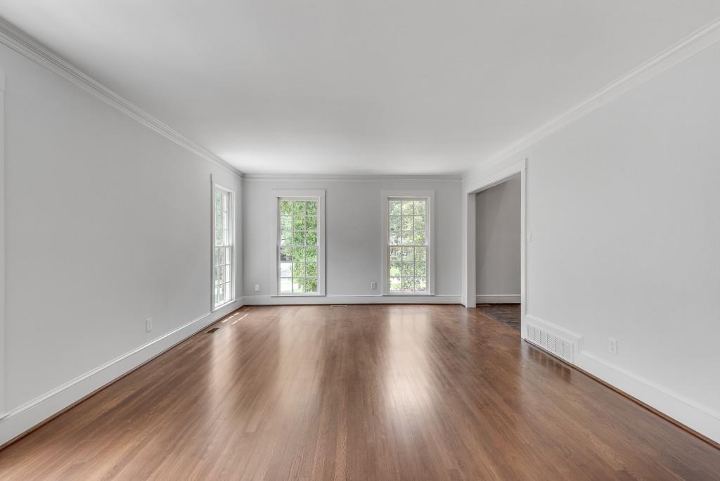 2592 River Oak Drive Decatur, GA 30033 - Photo 7 of 61