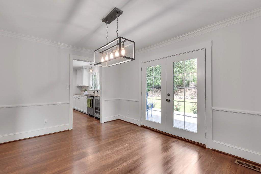 2592 River Oak Drive Decatur, GA 30033 - Photo 10 of 61