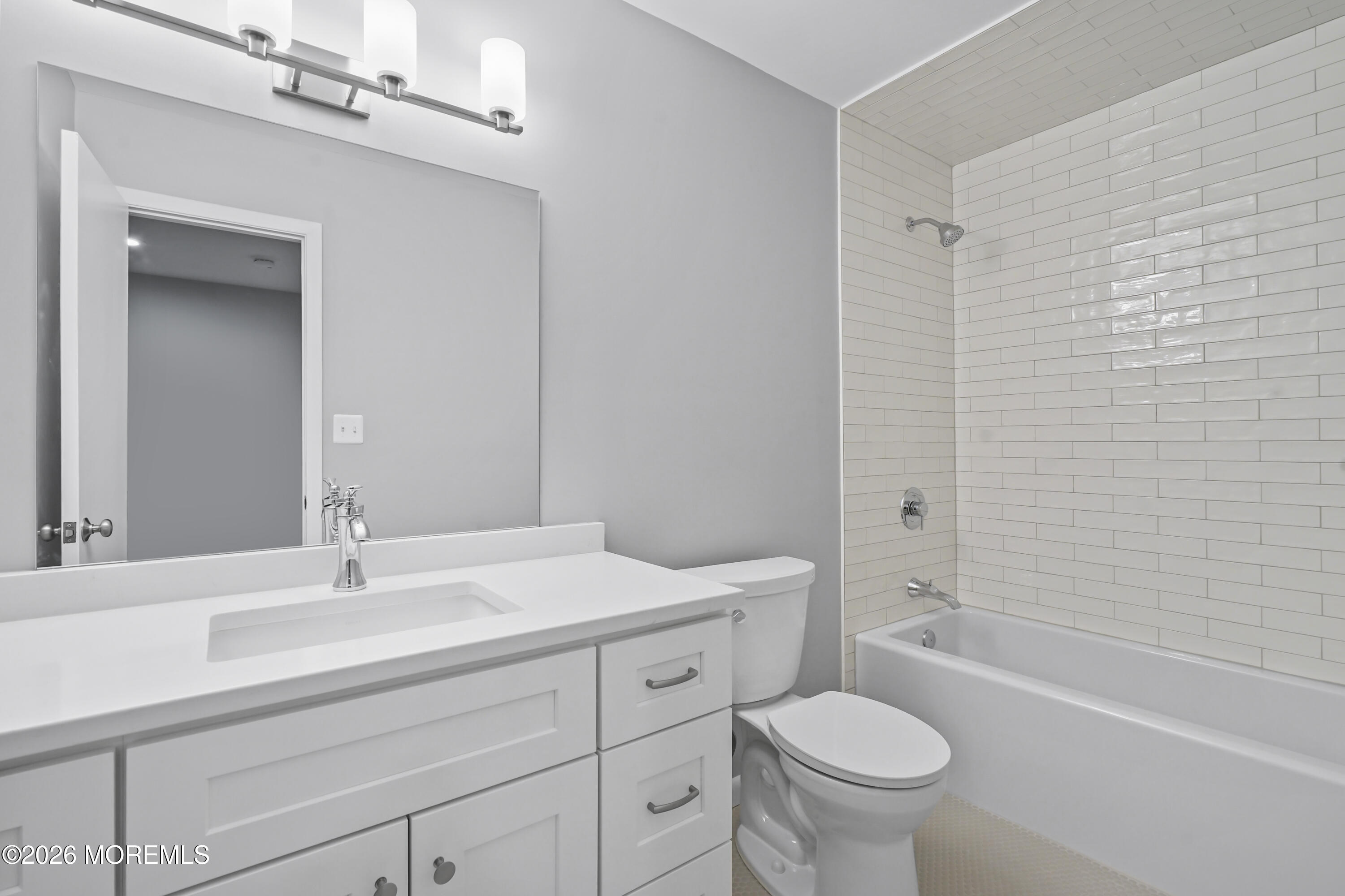 318 Middlewood Road Middletown, NJ 07748 - Photo 20 of 35 318 Middlewood Rd