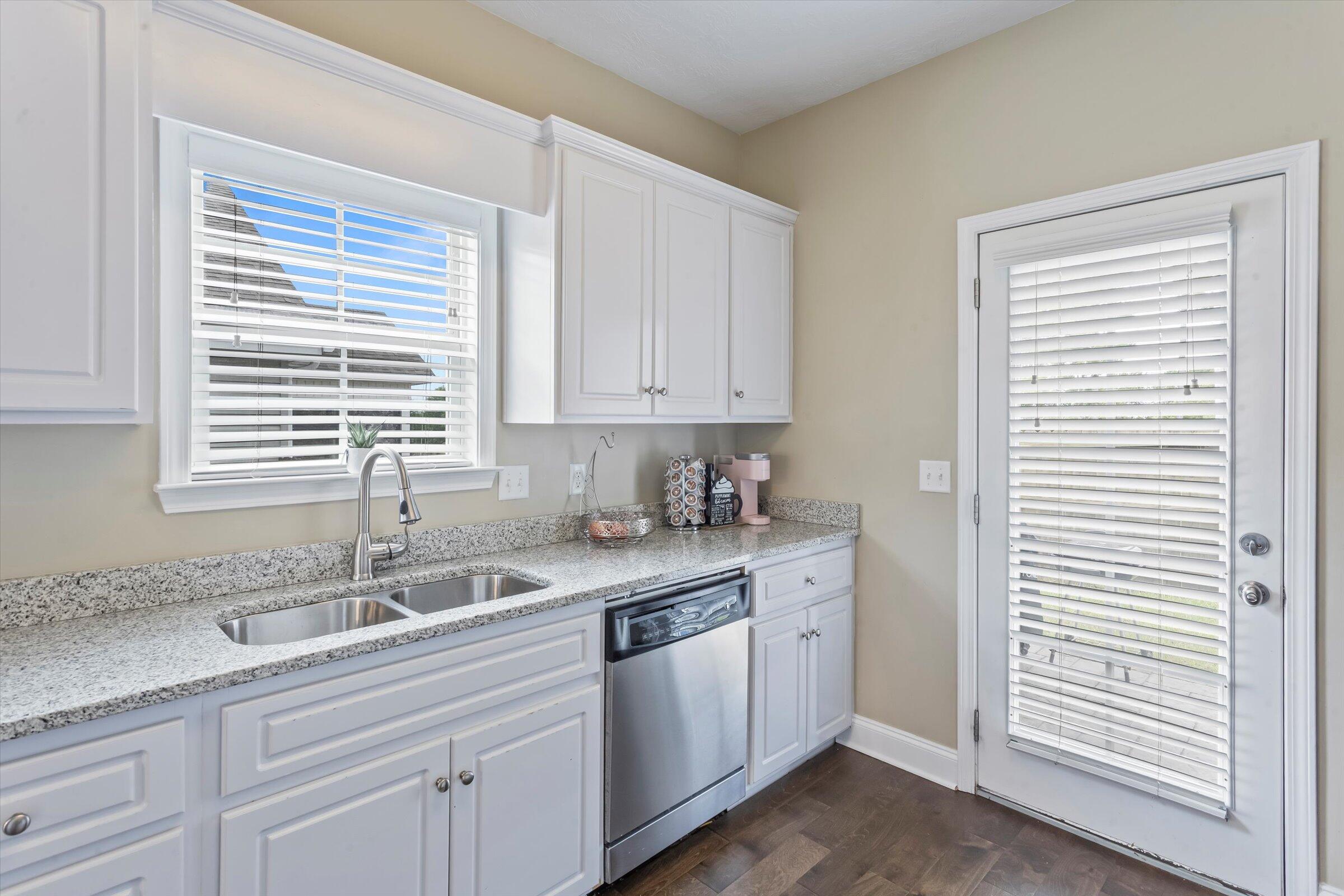 3047 Greymoor Circle Aiken, SC 29801 - Photo 14 of 35 18-IMG_0052