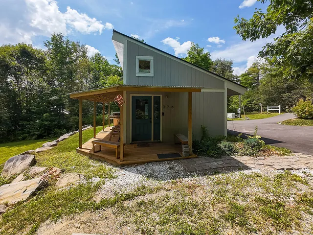 $329,000 | 326 Woodmans Mill Road, Searsmont, ME 04973