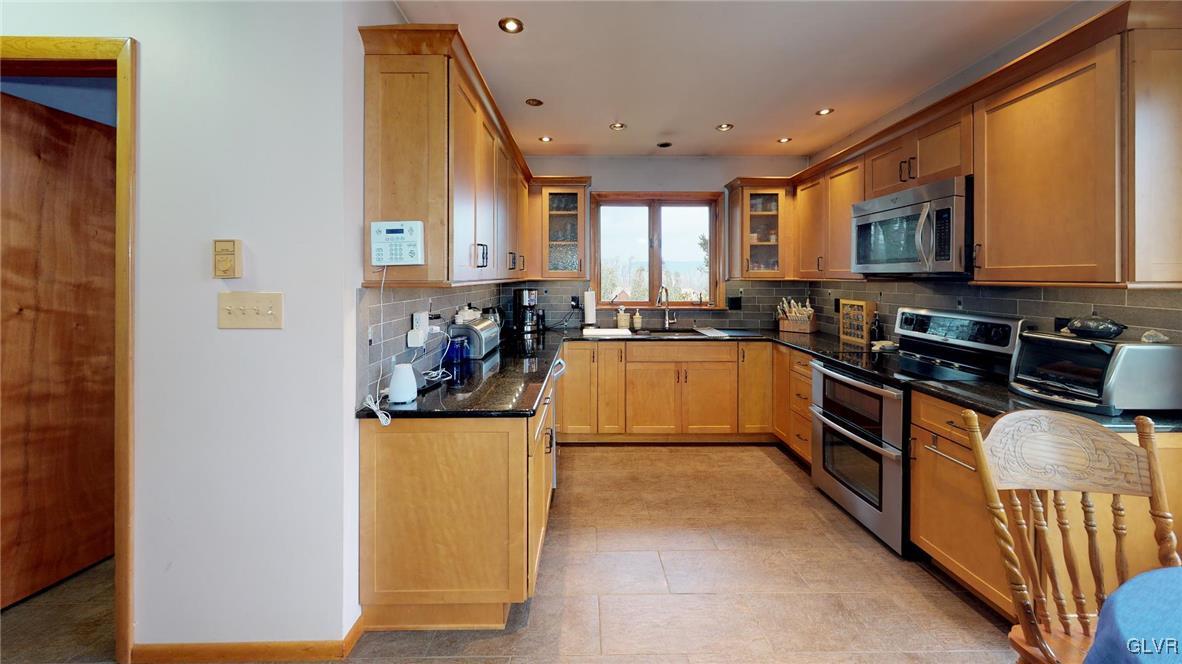 2154 Ranch Road Slatington, PA 18080 - Photo 20 of 38 Gallery Image 20