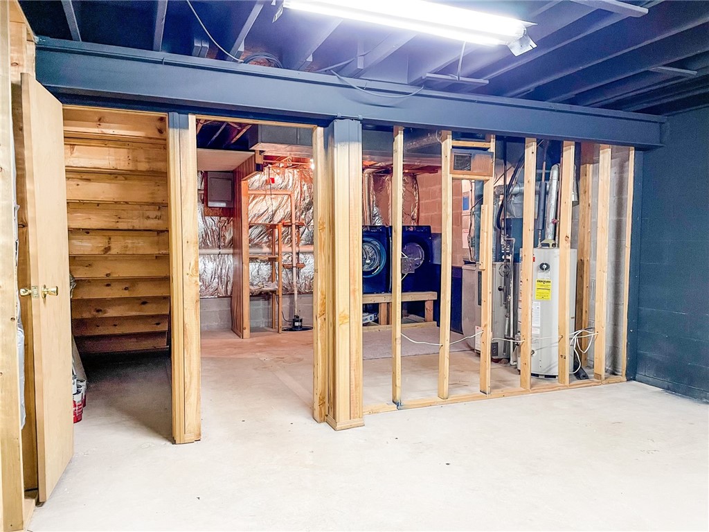 7 Devonshire Circle Penfield, NY 14526 - Photo 12 of 13