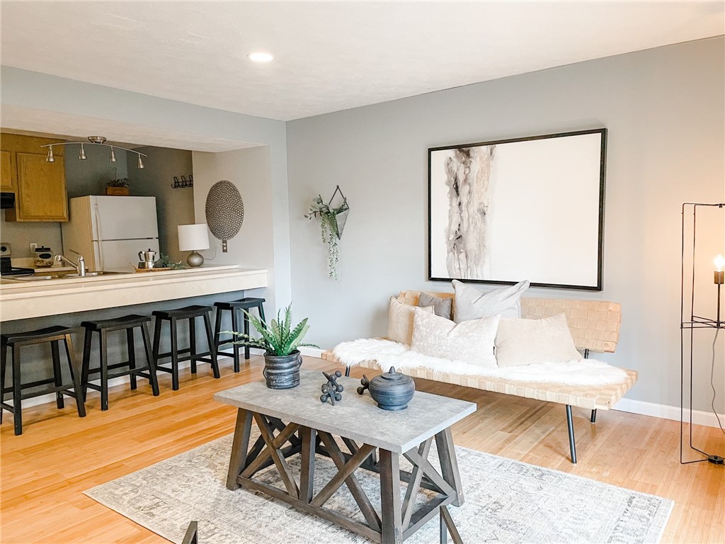 7 Devonshire Circle Penfield, NY 14526 - Photo 4 of 13