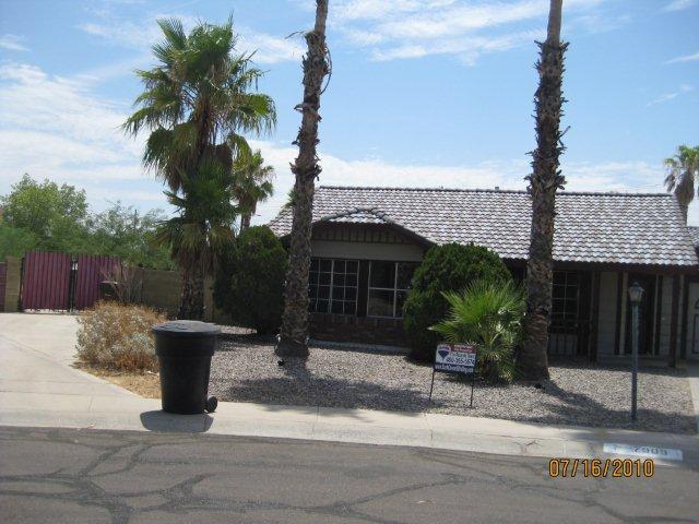 7909 West Wethersfield Road Peoria, AZ 85381 - Photo 1 of 3 FRONT