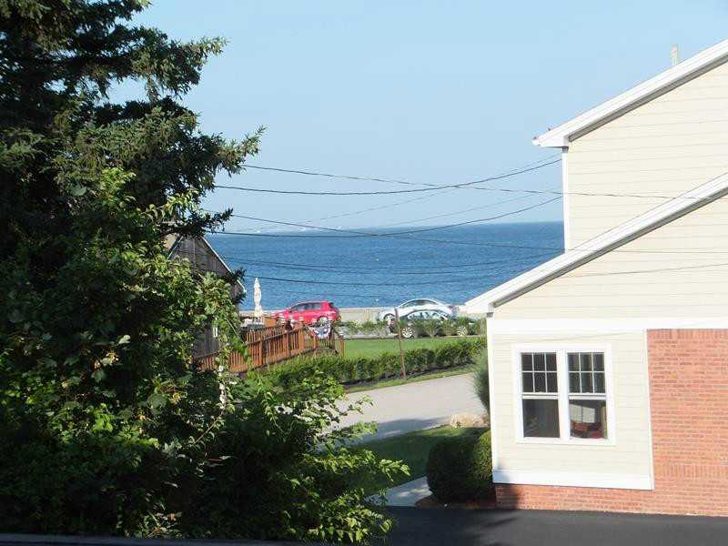 12 Continental Road Narragansett, RI 02882 - Photo 1 of 23 Exterior Front.