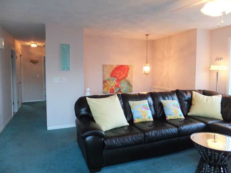 12 Continental Road Narragansett, RI 02882 - Photo 4 of 23 Living Room.