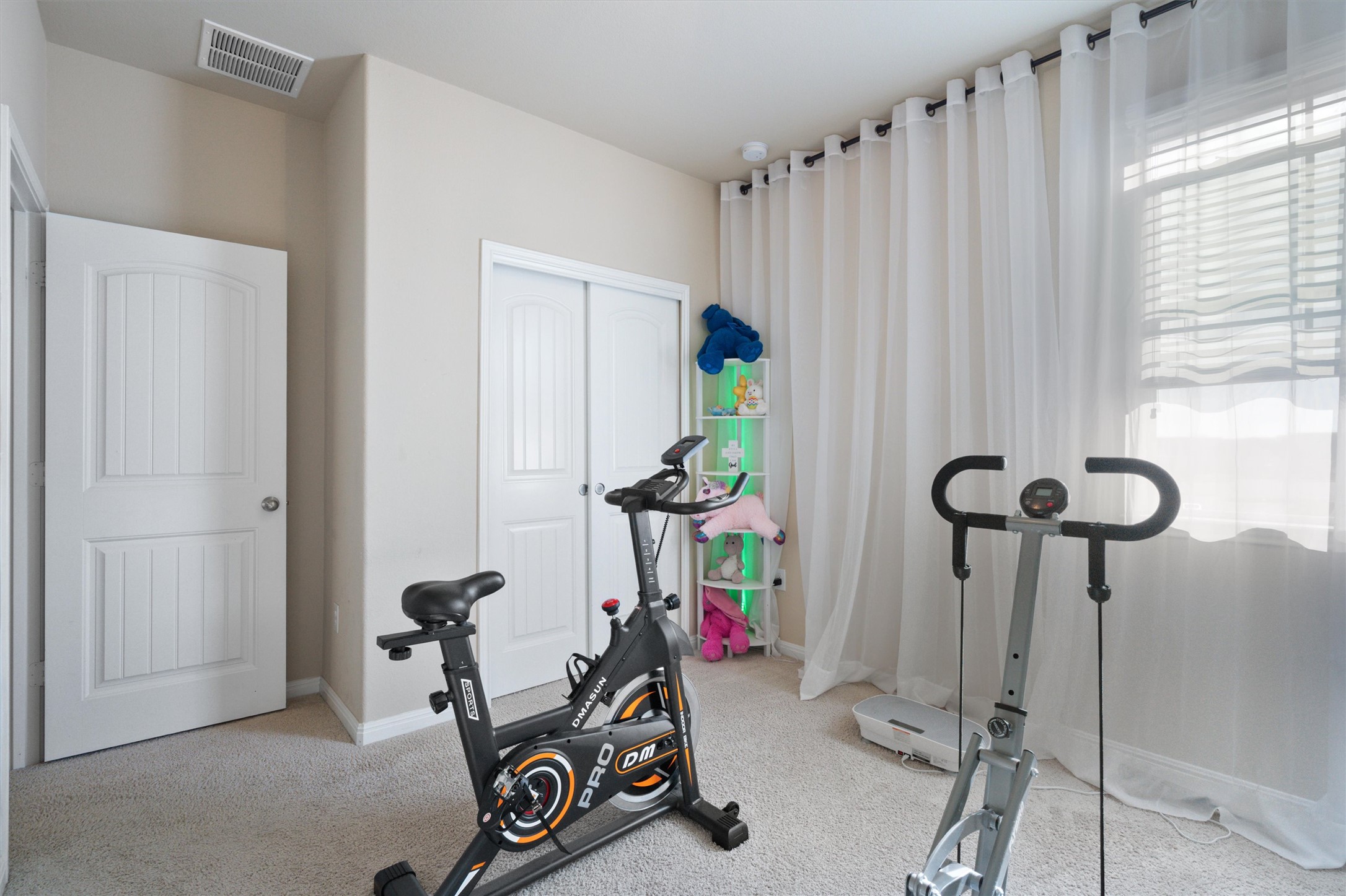 417 Epiphany Lane Pflugerville, TX 78660 - Photo 18 of 27