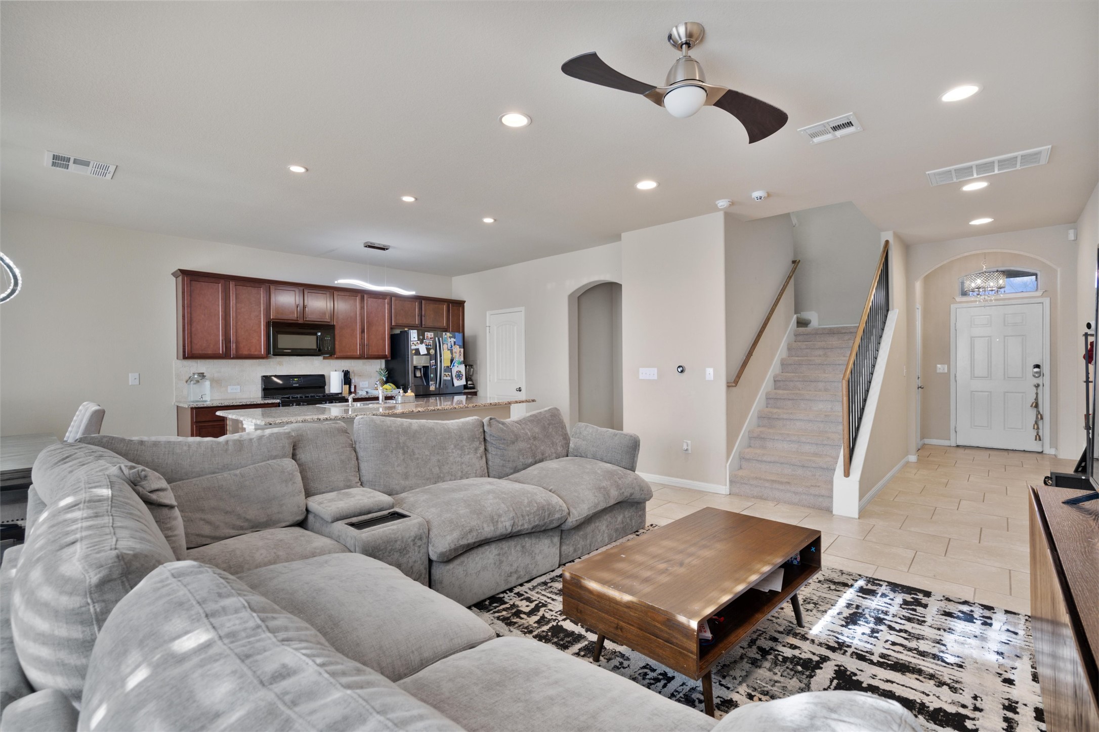 417 Epiphany Lane Pflugerville, TX 78660 - Photo 2 of 27