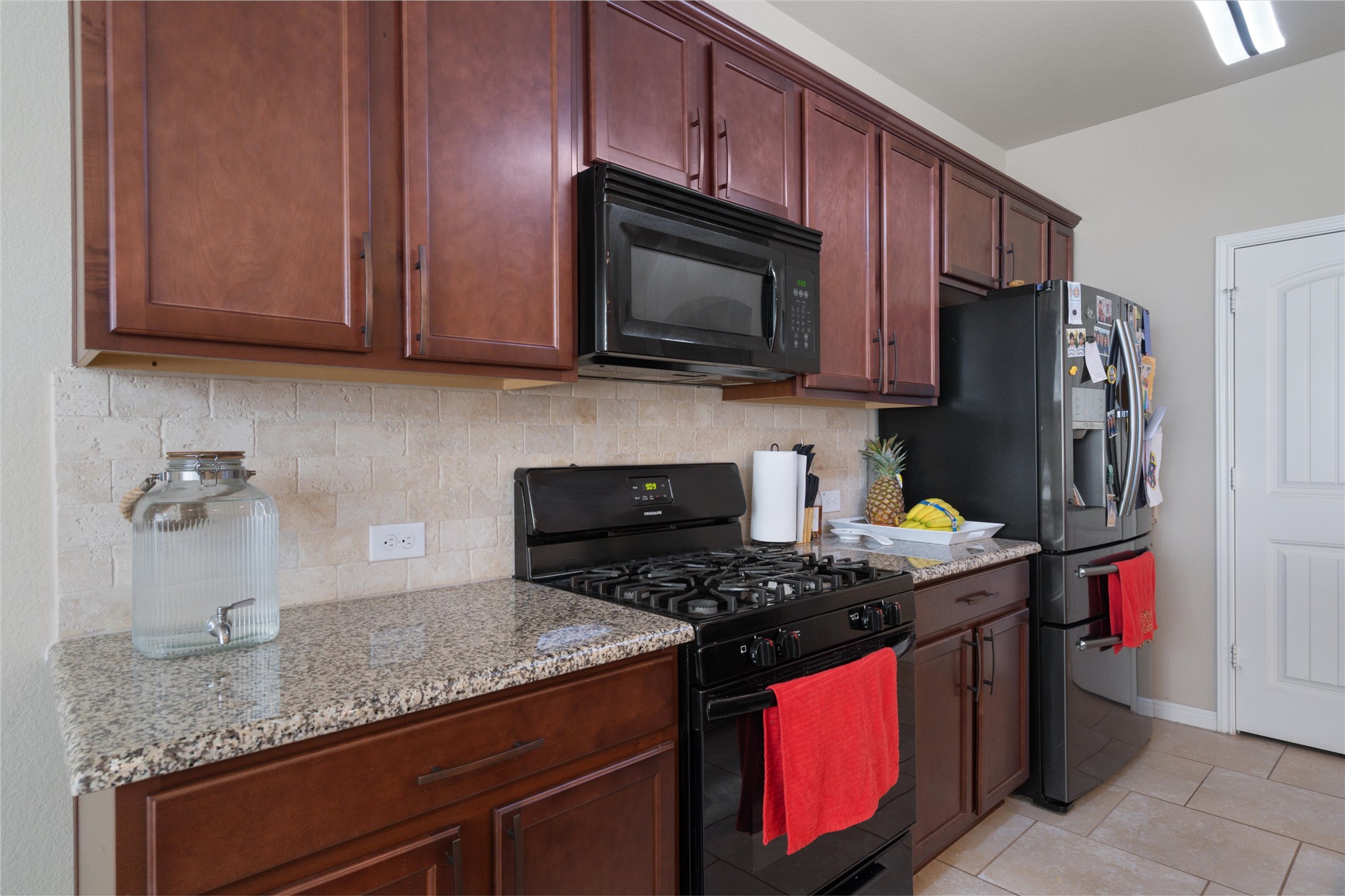 417 Epiphany Lane Pflugerville, TX 78660 - Photo 9 of 27