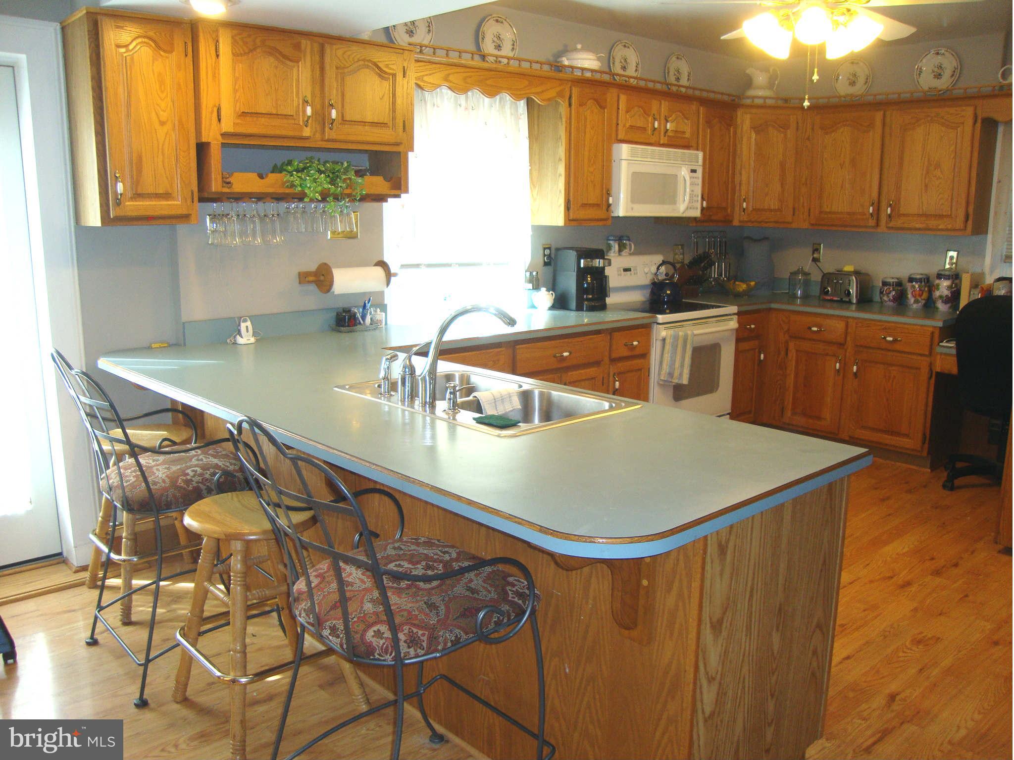 219 Warren Road Cockeysville, MD 21030 - Photo 11 of 30 Kitchen