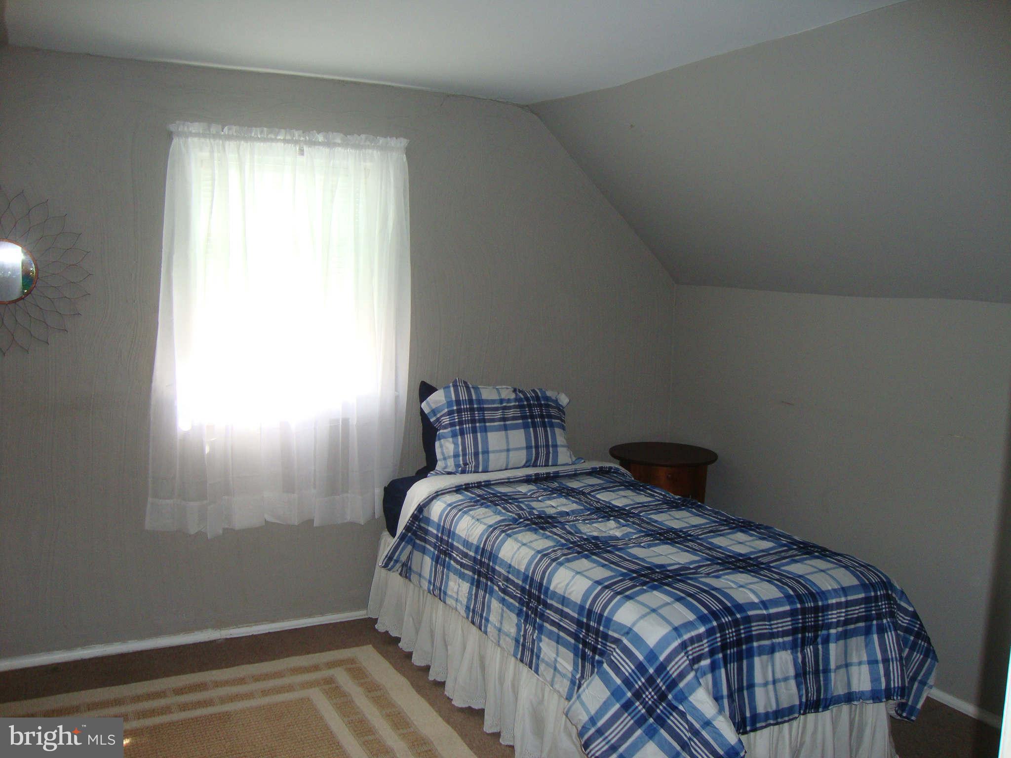 219 Warren Road Cockeysville, MD 21030 - Photo 16 of 30 Bedroom