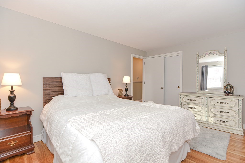 27 Borrows Road Foxboro, MA 02035 - Photo 15 of 40