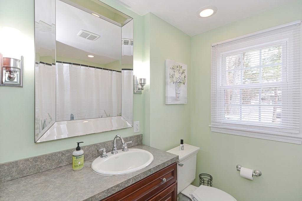 27 Borrows Road Foxboro, MA 02035 - Photo 16 of 40