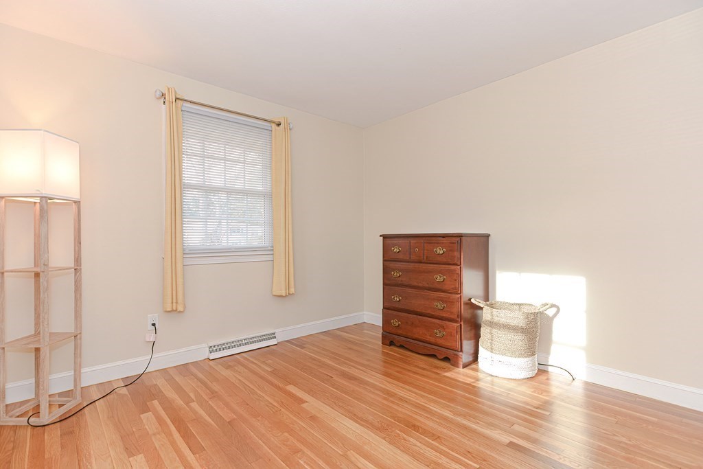 27 Borrows Road Foxboro, MA 02035 - Photo 18 of 40