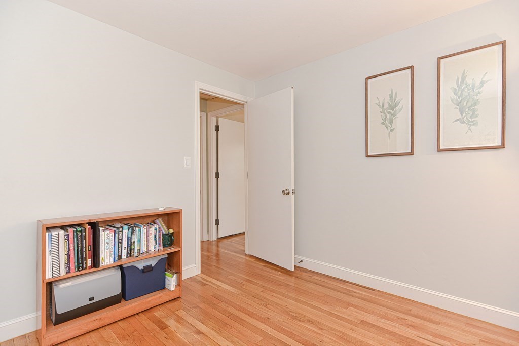 27 Borrows Road Foxboro, MA 02035 - Photo 21 of 40