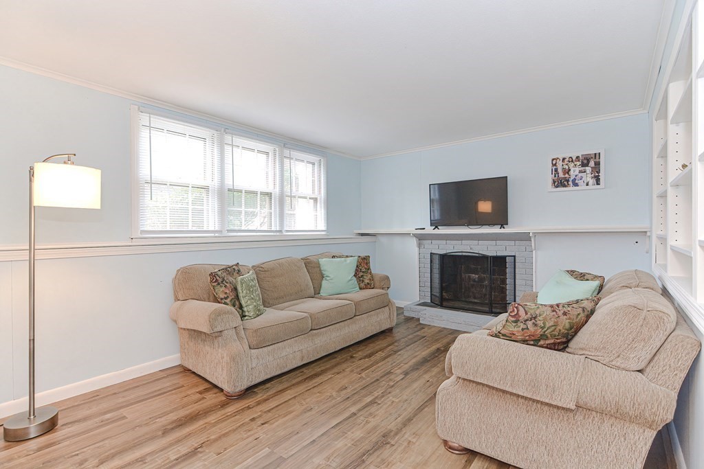 27 Borrows Road Foxboro, MA 02035 - Photo 23 of 40