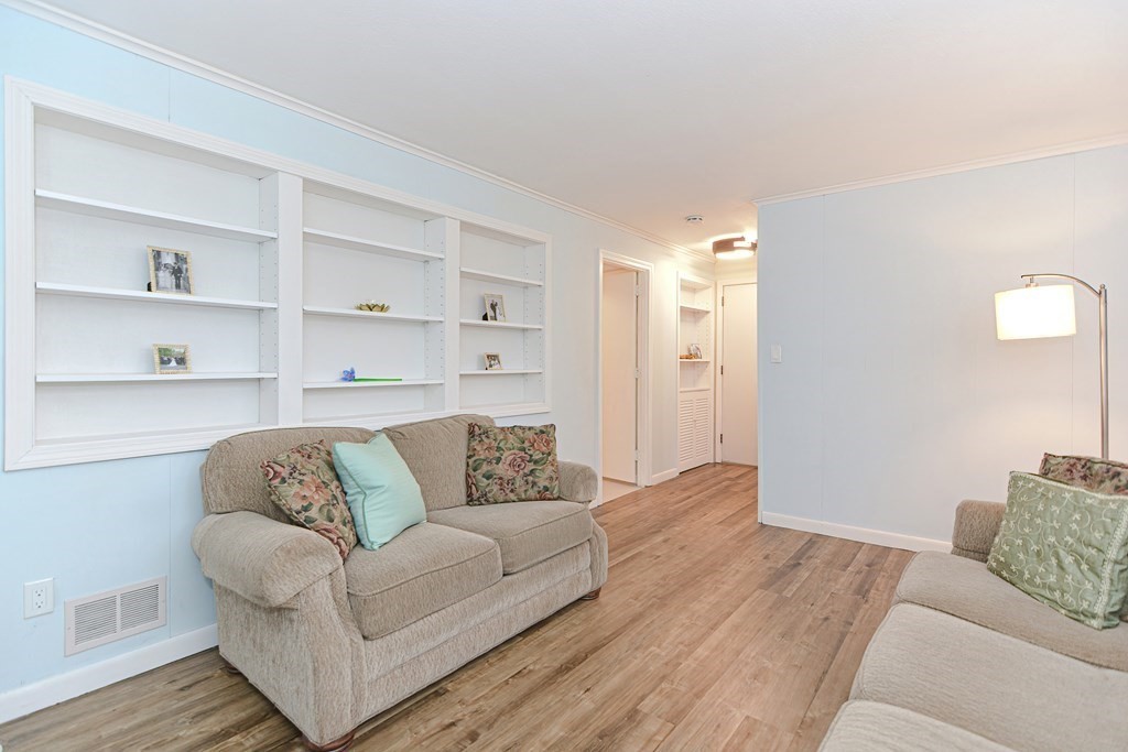 27 Borrows Road Foxboro, MA 02035 - Photo 24 of 40