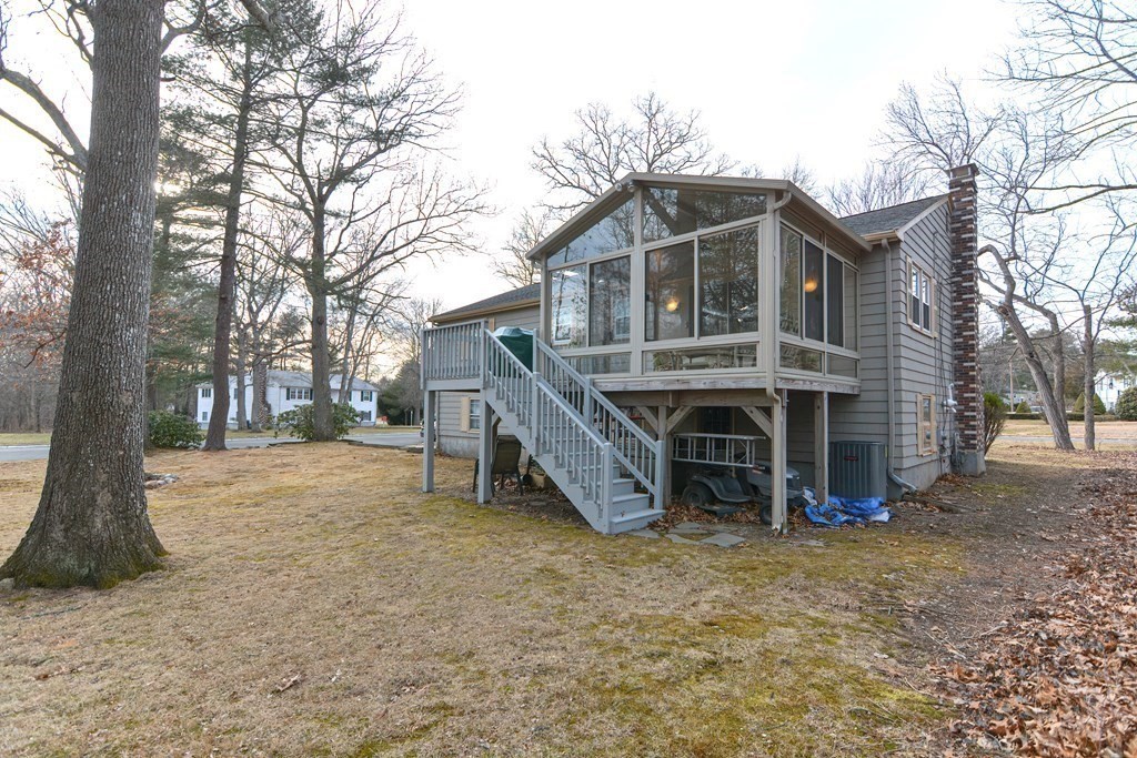 27 Borrows Road Foxboro, MA 02035 - Photo 35 of 40