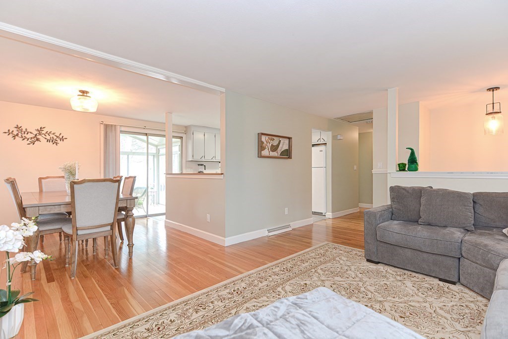 27 Borrows Road Foxboro, MA 02035 - Photo 5 of 40