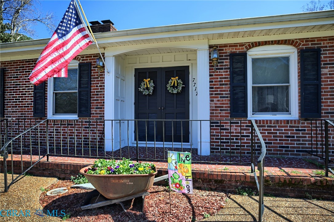 7717 Belroi Road Gloucester, VA 23061 - Photo 4 of 34
