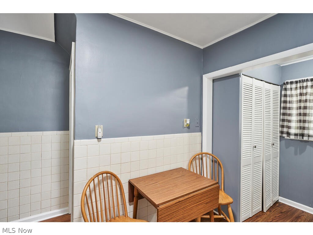 667 Ranney Street Akron, OH 44310 - Photo 11 of 27 Small eating area in the kitchen plus a pantry closet