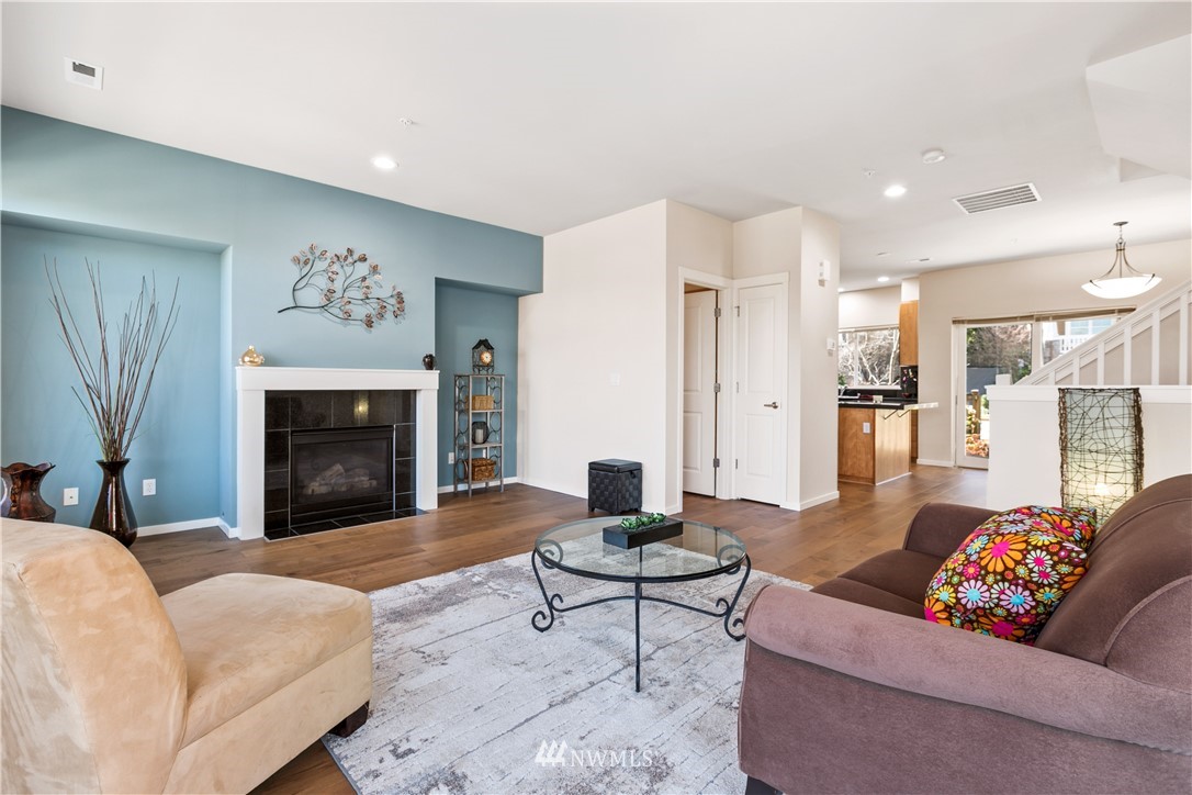 103 Sky Ridge Road Northwest, Unit 501 Issaquah, WA 98027 - Photo 5 of 15