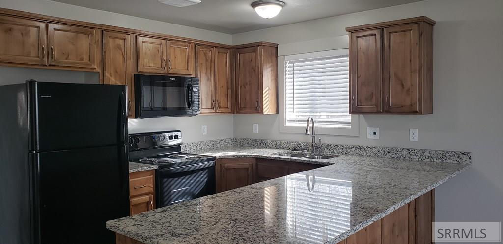 370 Lemmon Lane, Unit 1 Rigby, ID 83442 - Photo 3 of 13 Gallery Image 3