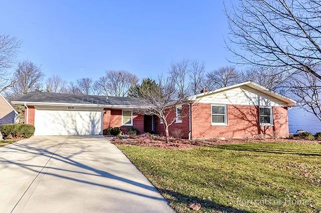 $3,000 | 636 62nd Street, Downers Grove, IL 60516