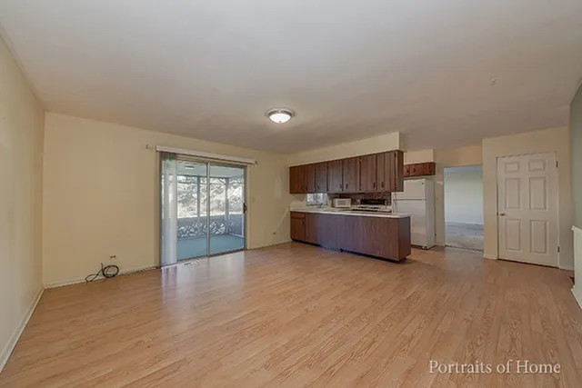 $3,000 | 636 62nd Street, Downers Grove, IL 60516