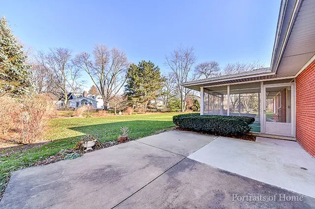 $3,000 | 636 62nd Street, Downers Grove, IL 60516