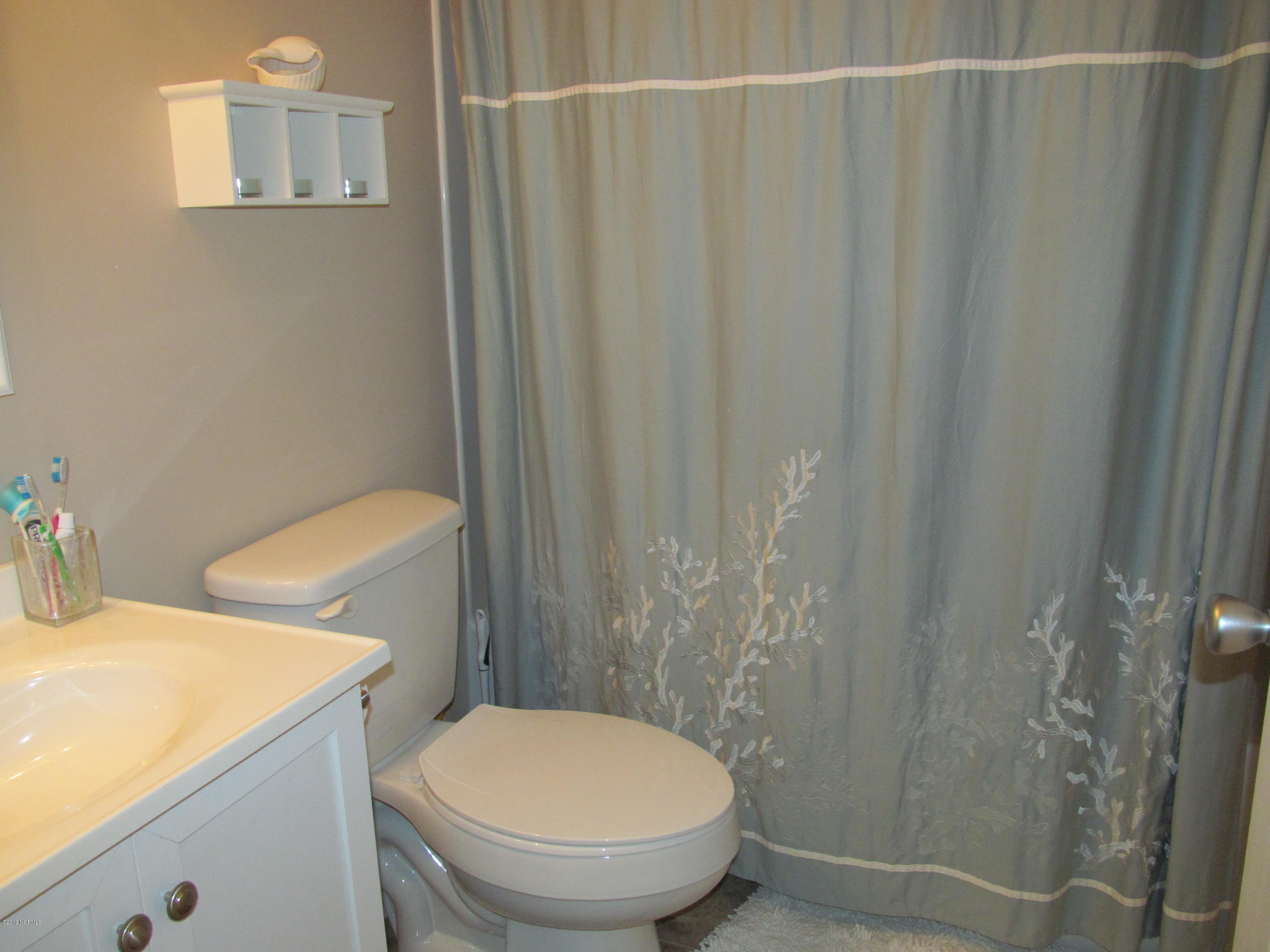 2207 Crab Point Loop Road Morehead City, NC 28557 - Photo 12 of 14 Bathroom 1