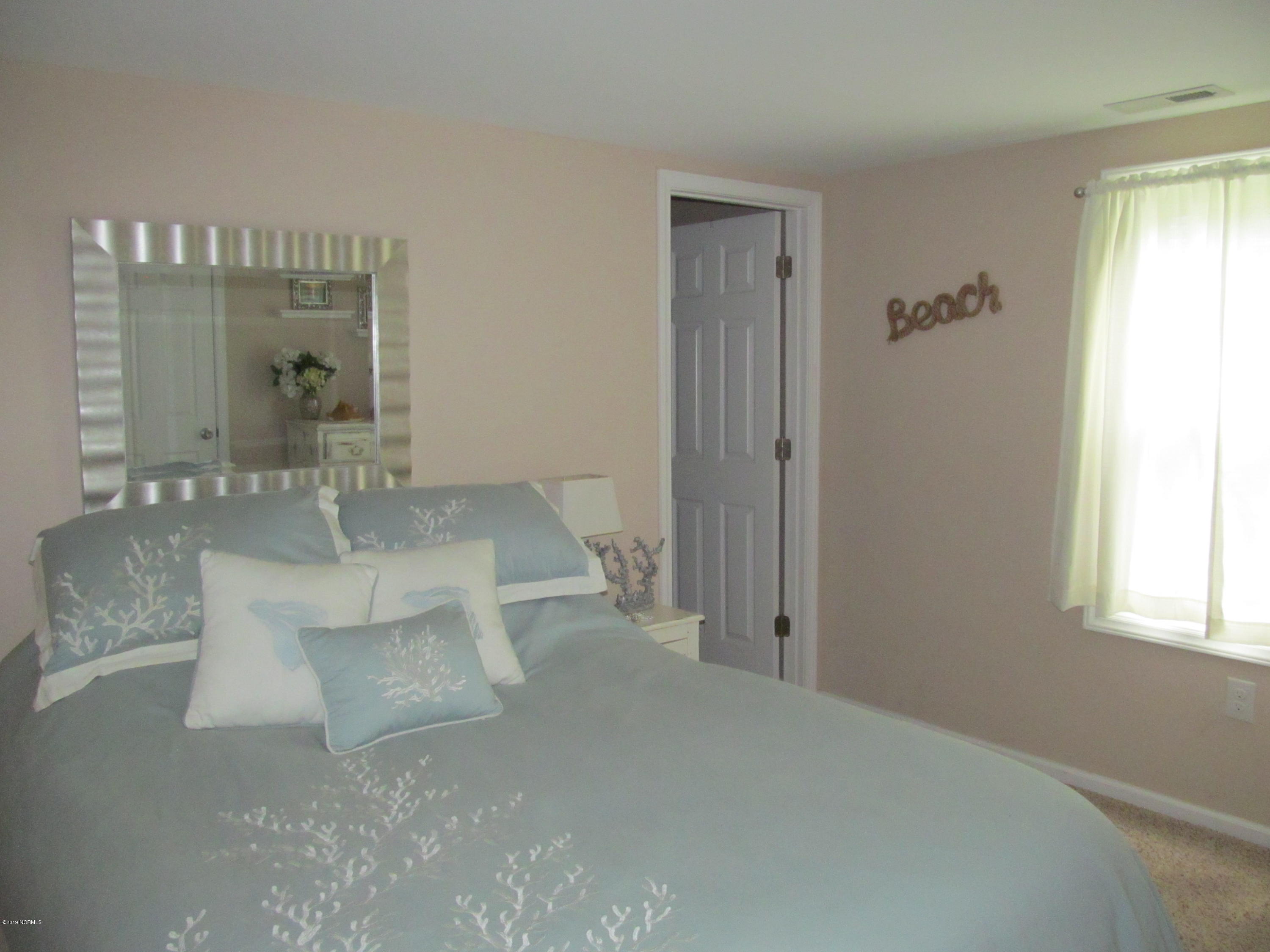 2207 Crab Point Loop Road Morehead City, NC 28557 - Photo 9 of 14 Bedroom 1