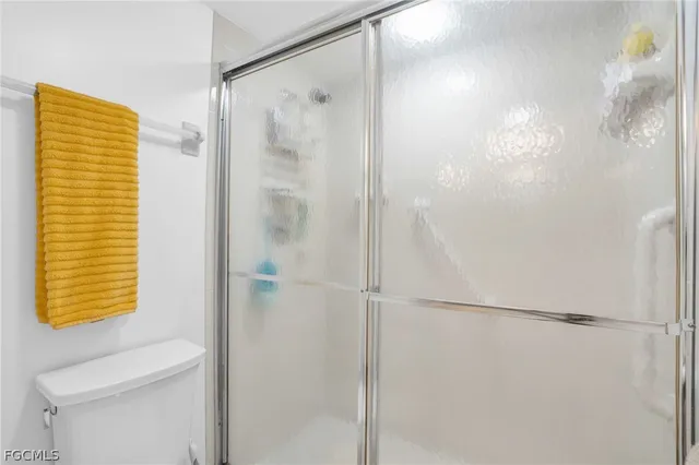 $2,000 | 5905 Trailwinds Drive, Unit 816, Fort Myers, FL 33907