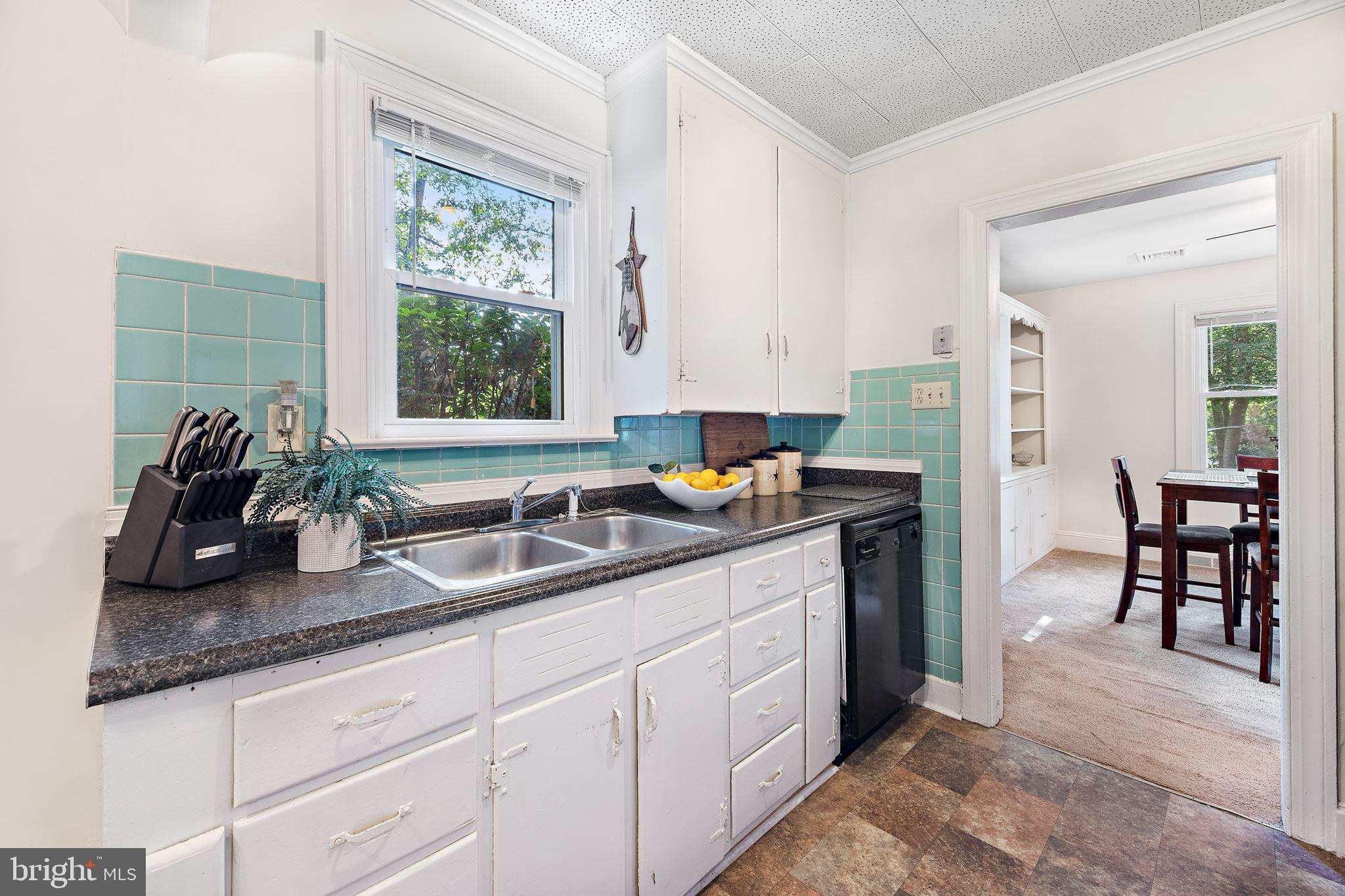 6017 Walston Switch Road Salisbury, MD 21804 - Photo 7 of 26 Kitchen