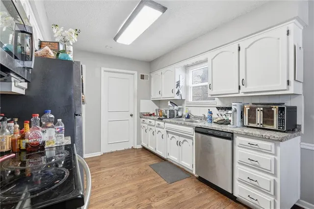 $190,000 | 5210 South Mccoy Street, Independence, MO 64055