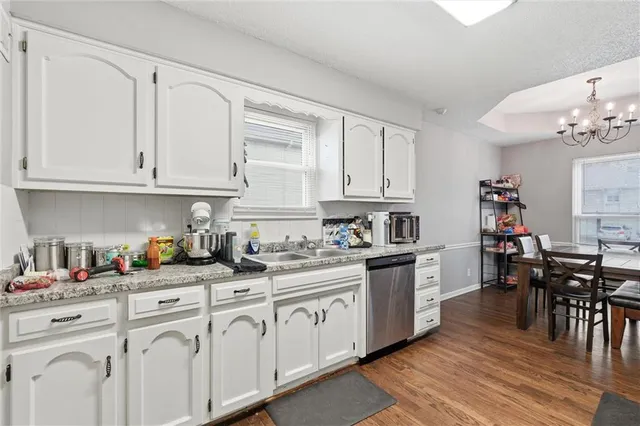 $190,000 | 5210 South Mccoy Street, Independence, MO 64055