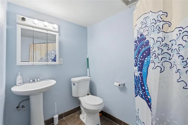 $190,000 | 5210 South Mccoy Street, Independence, MO 64055