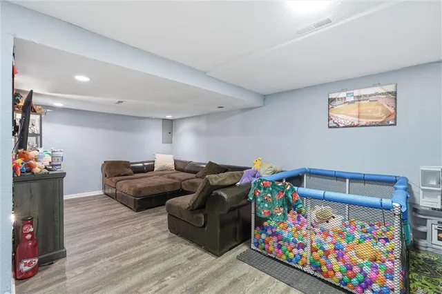 $190,000 | 5210 South Mccoy Street, Independence, MO 64055