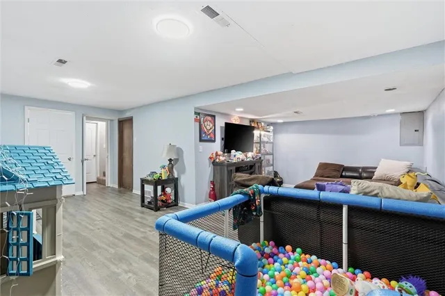 $190,000 | 5210 South Mccoy Street, Independence, MO 64055