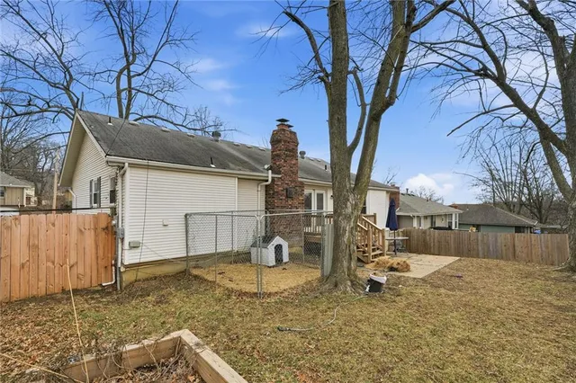 $190,000 | 5210 South Mccoy Street, Independence, MO 64055