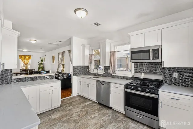 $550,000 | 370 4th Street, South Amboy, NJ 08879