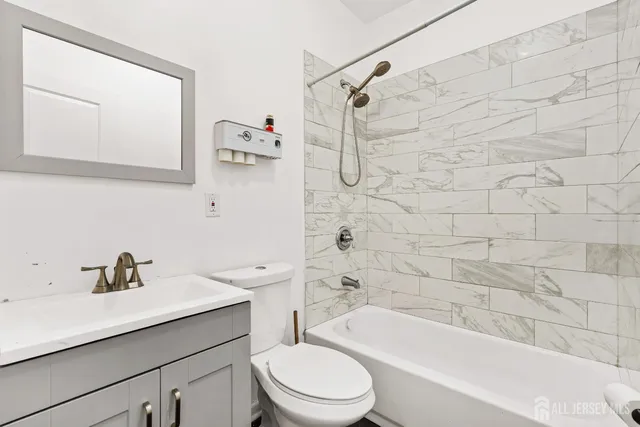 $550,000 | 370 4th Street, South Amboy, NJ 08879