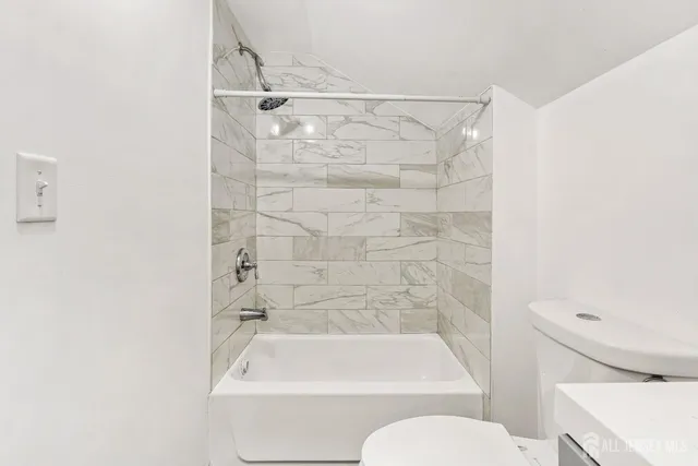 $550,000 | 370 4th Street, South Amboy, NJ 08879