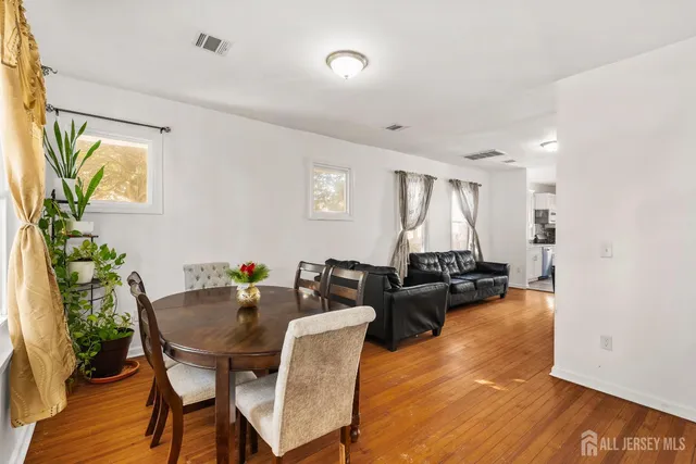 $550,000 | 370 4th Street, South Amboy, NJ 08879