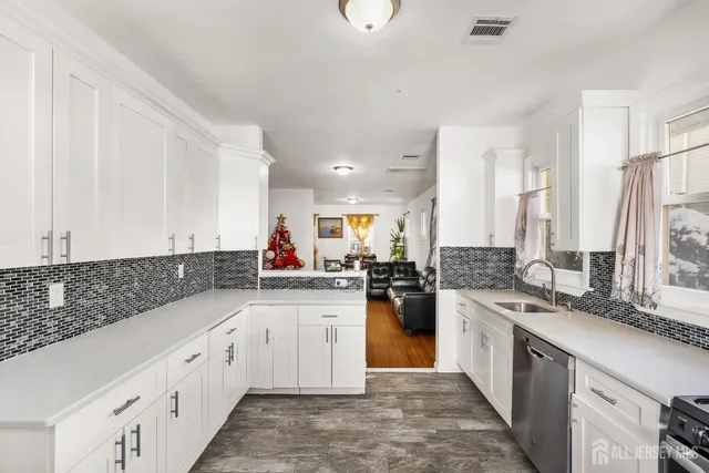 $550,000 | 370 4th Street, South Amboy, NJ 08879