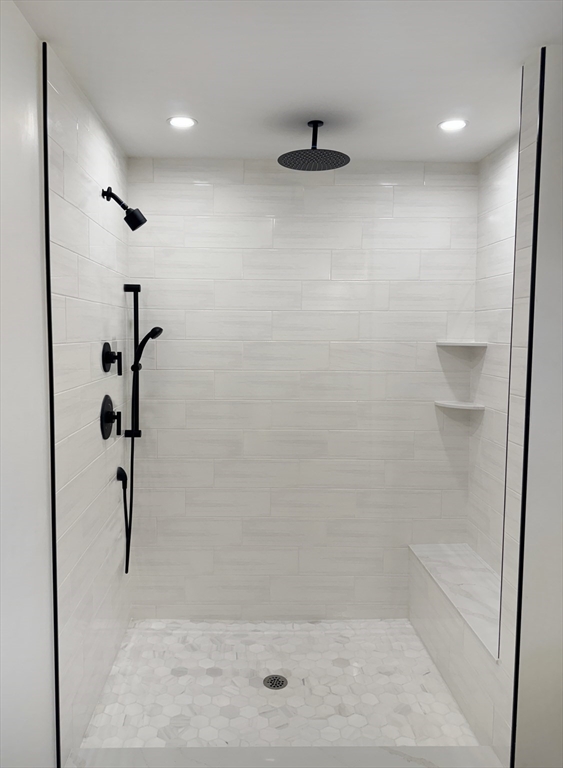 82 Tavern Way Hanson, MA 02341 - Photo 13 of 36